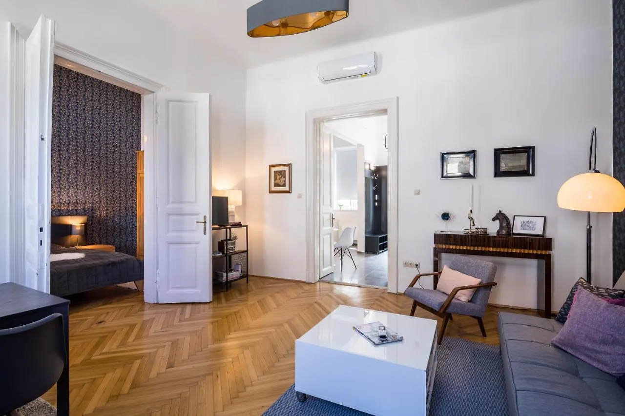 Double Blue Apartment In Budapest Downtown Maďarsko